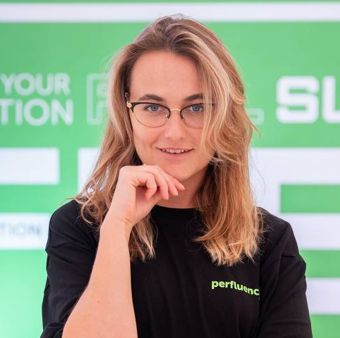 Янина Волкова